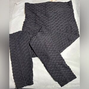 Elite Collection Leggings. Active Stretch Comfort . Side pockets. Sz. L